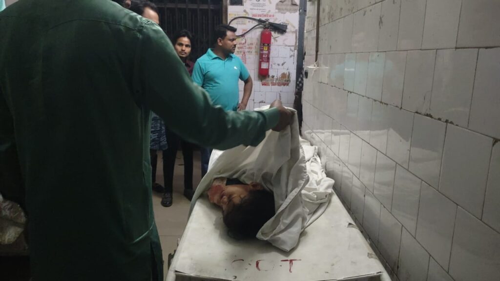 आसनबनी- पटमदा मुख्य सड़क पर पातीपानी काली मंदिर के पास बाइक और टेम्पो में टक्कर, बच्ची समेत 3 की मौत