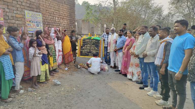 तेतला में विकास की नई शुरुआत: विधायक संजीव सरदार ने 4.15 करोड़ की योजनाओं की रखी आधारशिला